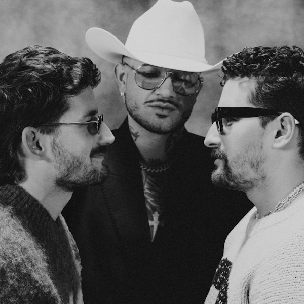 Mau y Ricky con Kapo