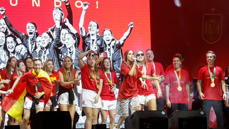 vicco jugadoras roja celebracion mundial madrid rio 97